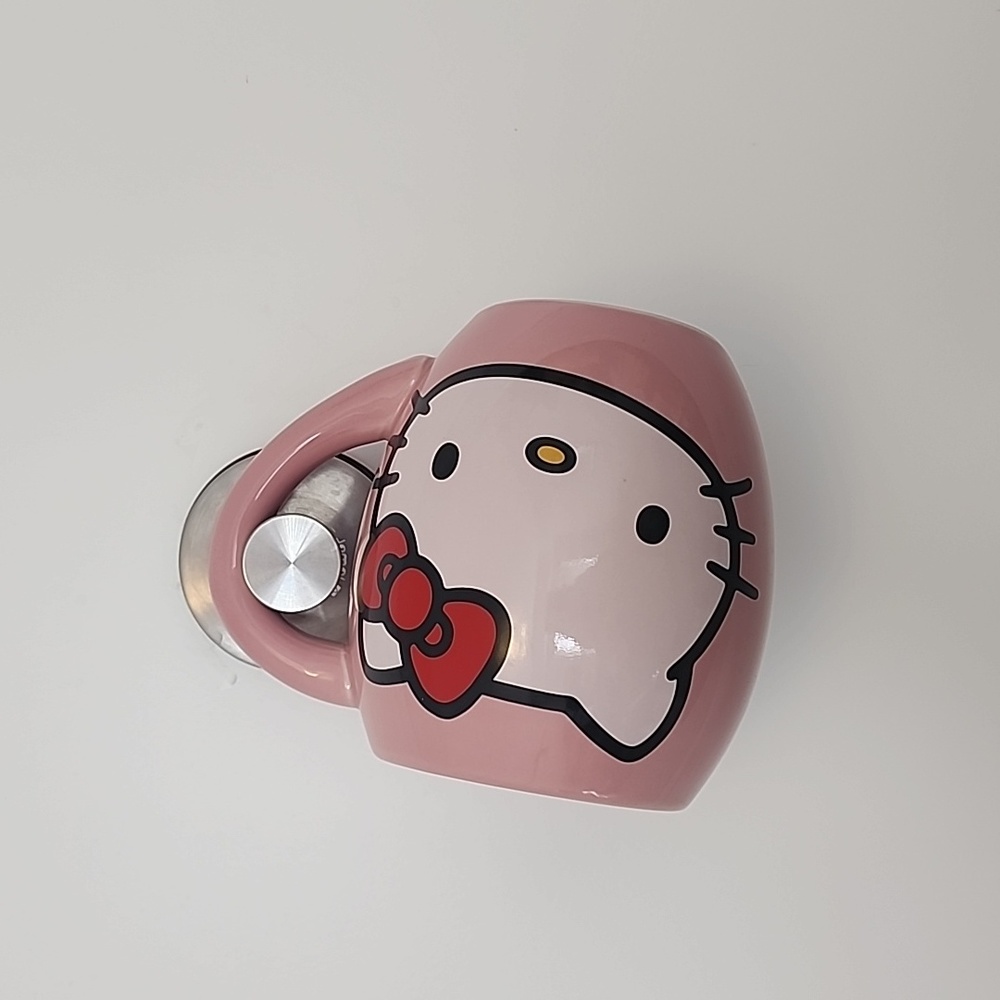 Hello Kitty Mug - Picture 2 of 4